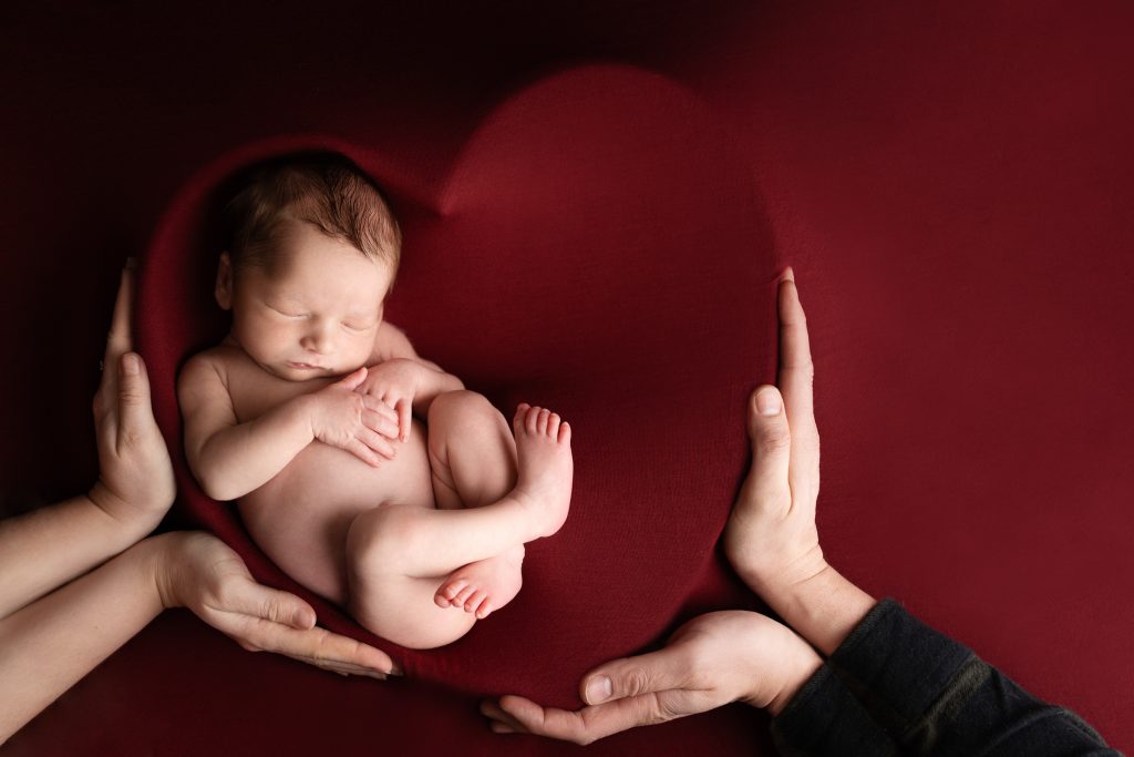 Stunning Newborn Photographs in the Dunmow and Bishop’s Stortford area - hands